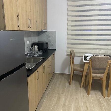 Kevi 'S Place Тирана Екстер'єр фото