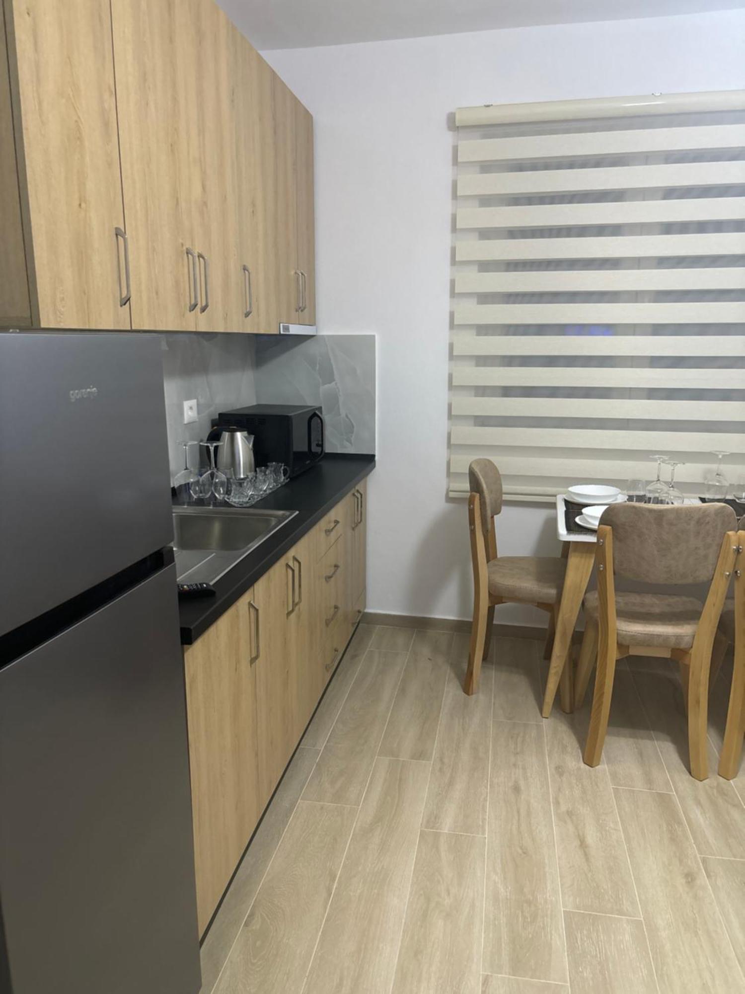 Kevi 'S Place Тирана Екстер'єр фото