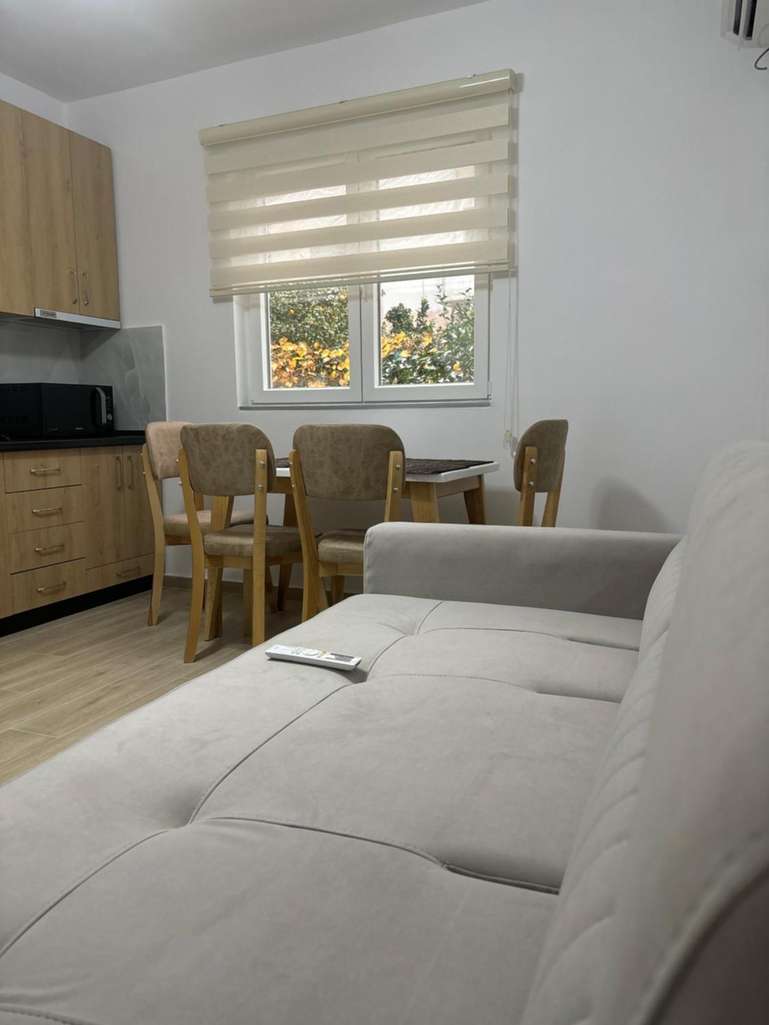 Kevi 'S Place Тирана Екстер'єр фото