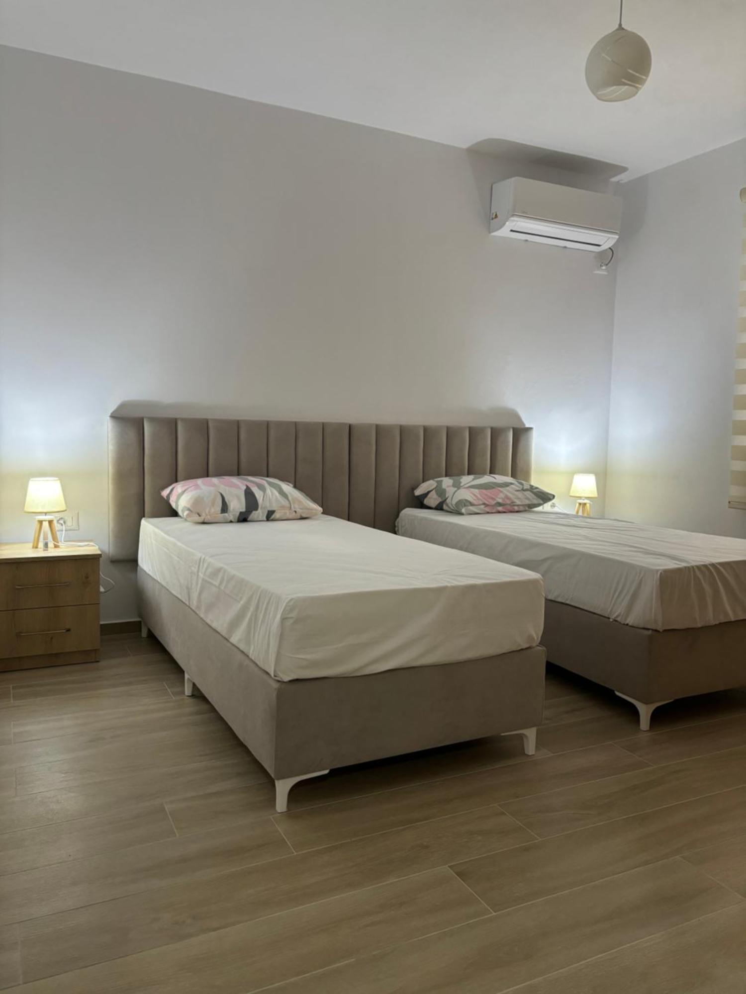 Kevi 'S Place Тирана Екстер'єр фото